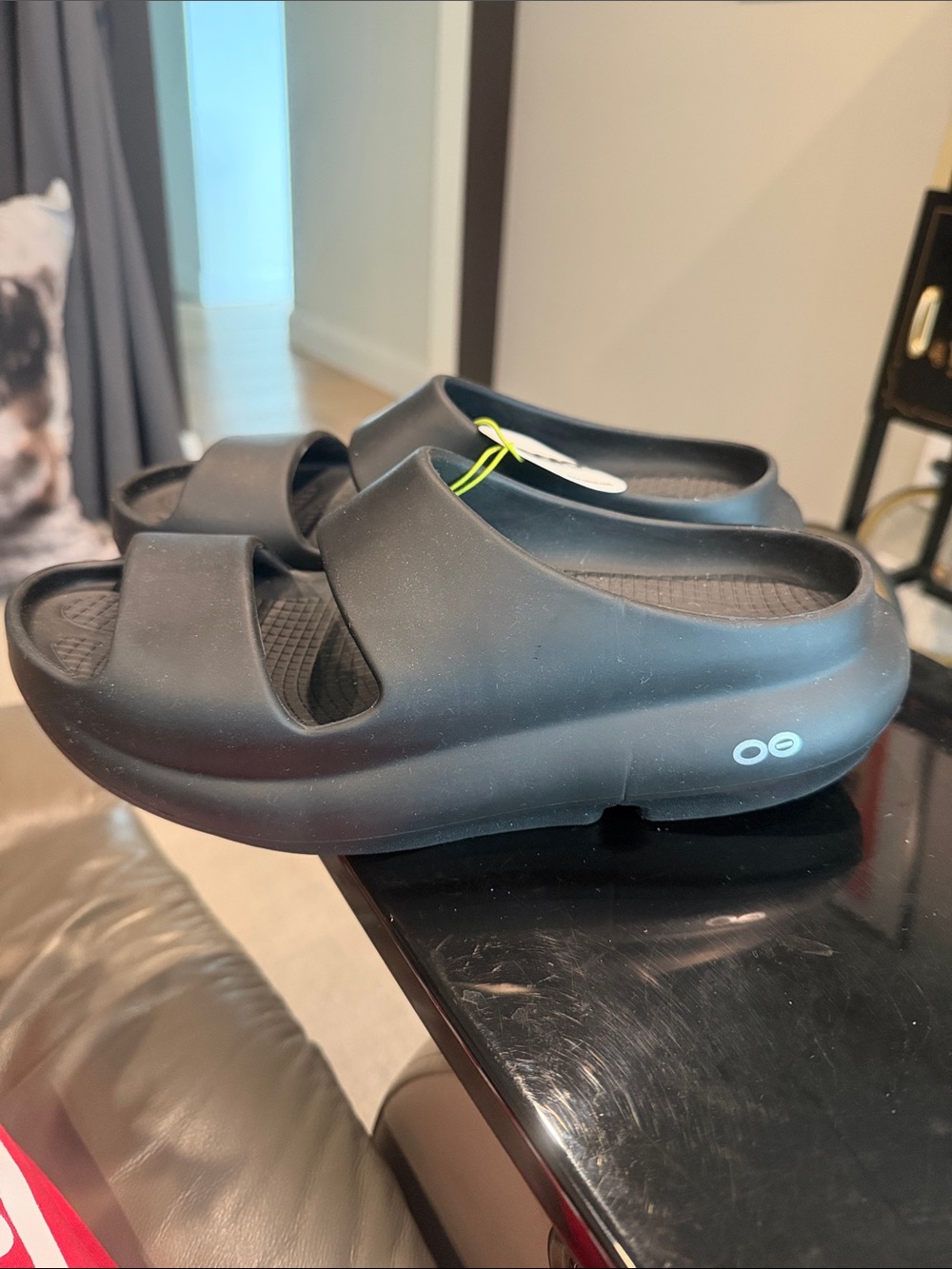 OOFOS Black Ooyea Unisex Slide Clog Sandals